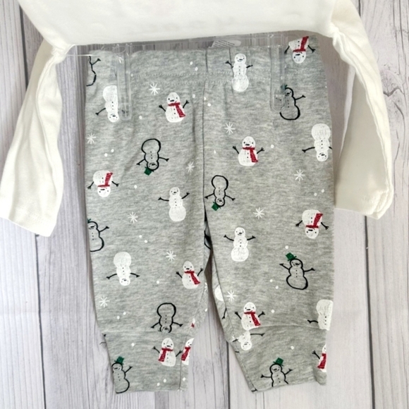 NWT CARTER'S 2-Piece "Snow Much Love" Baby Winter Outfit 3M White Grey Christmas - Picture 3 of 8